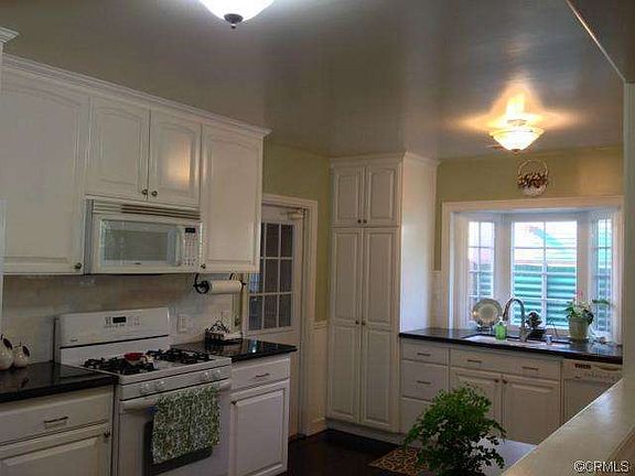 4th image of 3507 W 226th St
