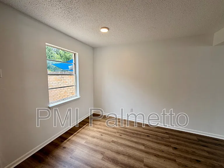 1216 Cactus Ave — Photo 4