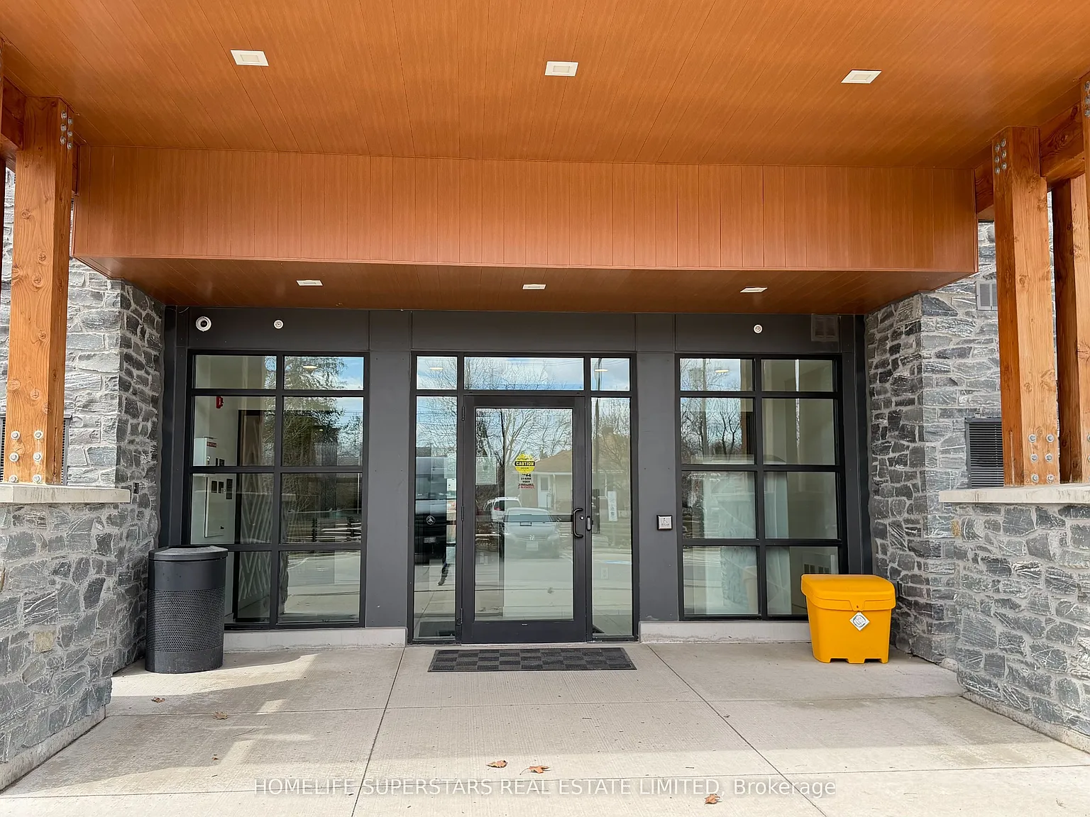 2 bed, $2,300 — Photo 2