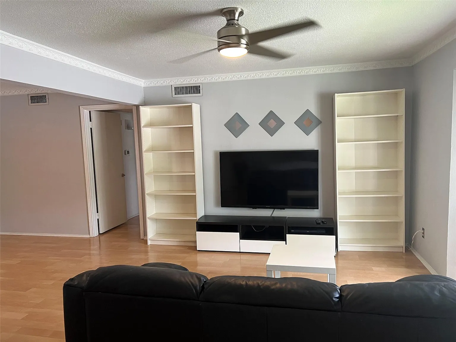 2 bed, 1346 sqft, $1,700 — Photo 4