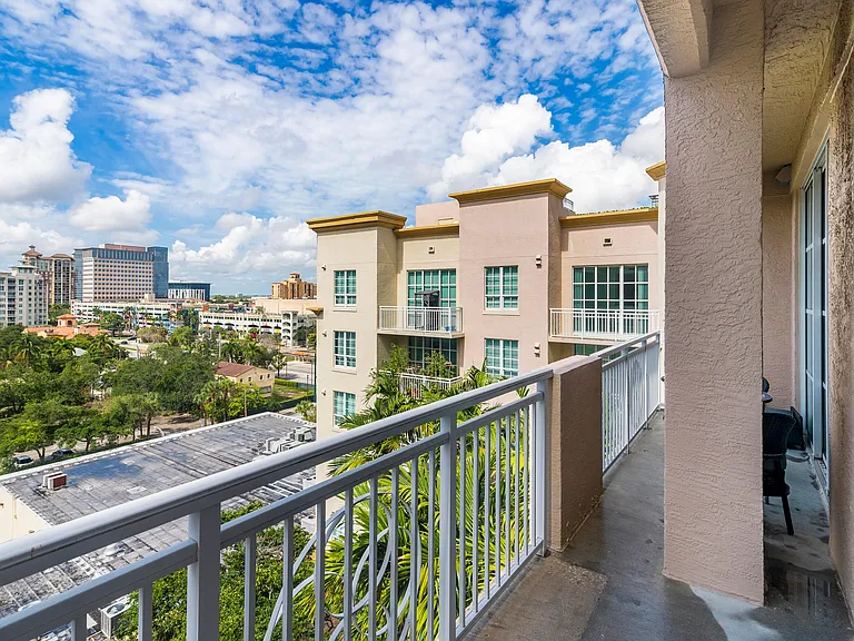 410 Evernia St #807 — Photo 11