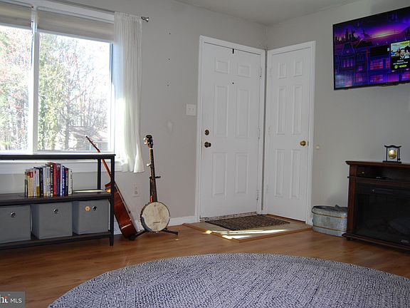 3rd image of 312 Maden St