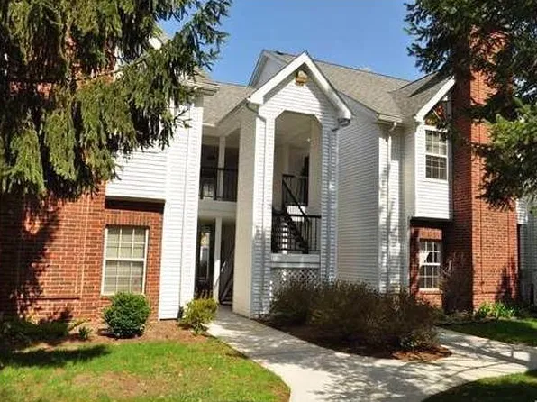 31 High St APT 8103, East Hartford, CT 06118