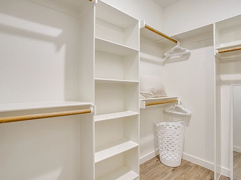 5626 Barkridge Dr — Photo 28