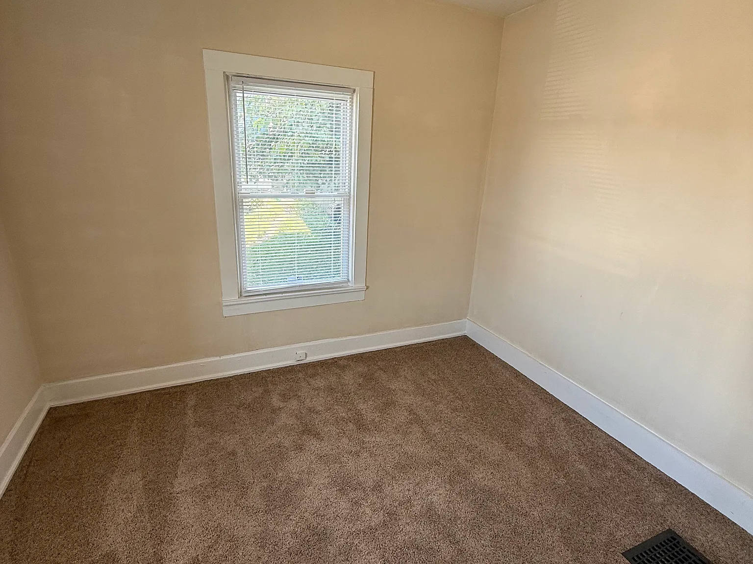 2 bed, 1132 sqft, $2,200 — Photo 4