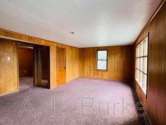 2nd image of 421 Roosevelt Ave Floor 2