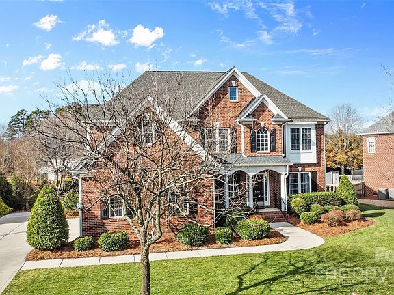 4th image of 4263 Belle Meade Cir