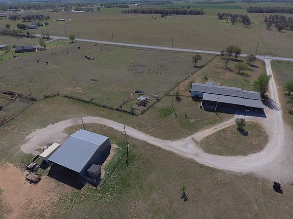 3rd image of 3499 N 2820th Rd
