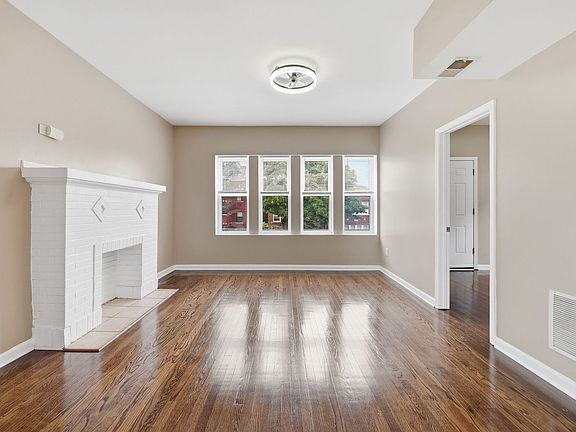 5th image of 8041 S Laflin St APT 2