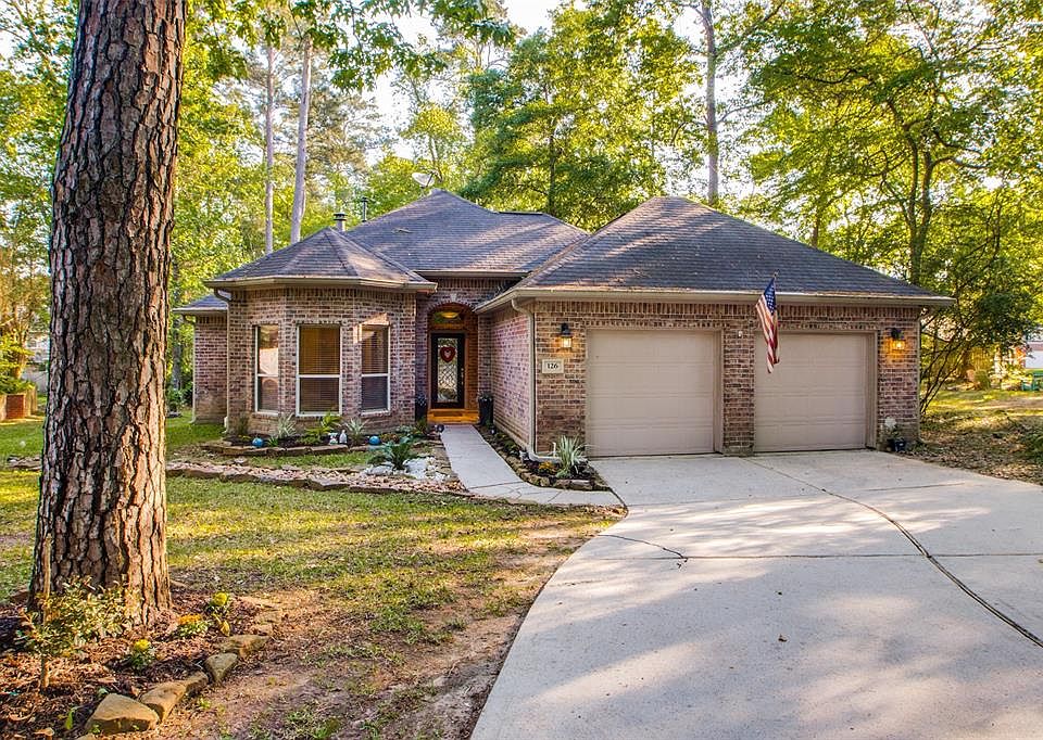 1st image of 126 E Park Dr