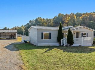 18 Hidden Valley Ln, Utica, KY 42376