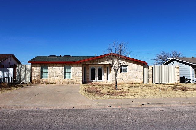 1st image of 1927 E Pecan Ave