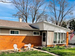 520 W Linda Ln, Addison, IL 60101