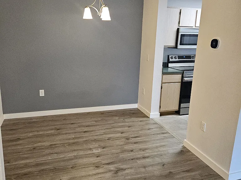 3705 SW 27th St #223 — Photo 4