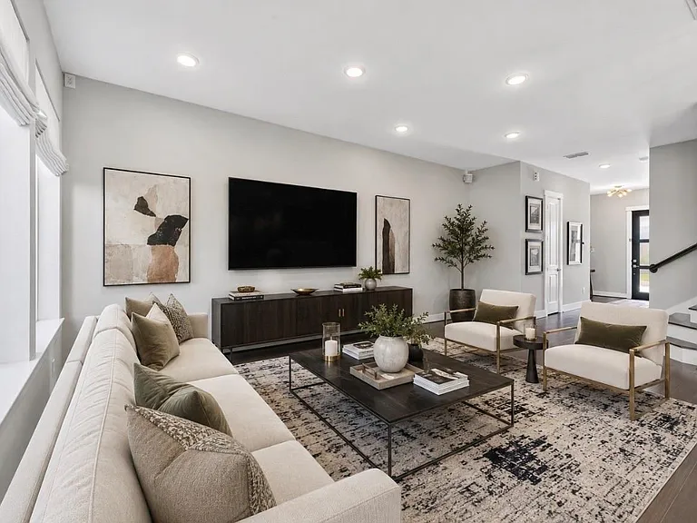 1423 Biondo Way — Photo 4