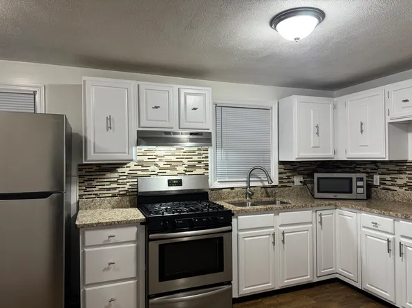 142 Alverson Ave, Providence, RI 02909