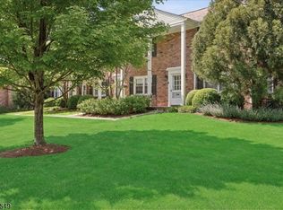 66 New England Ave APT 8, Summit, NJ 07901