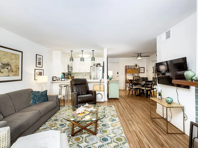 3940 Dove St #207 — Photo 9