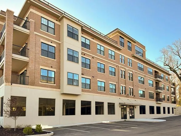 1740-201 E South Bend Ave, South Bend, IN 46637