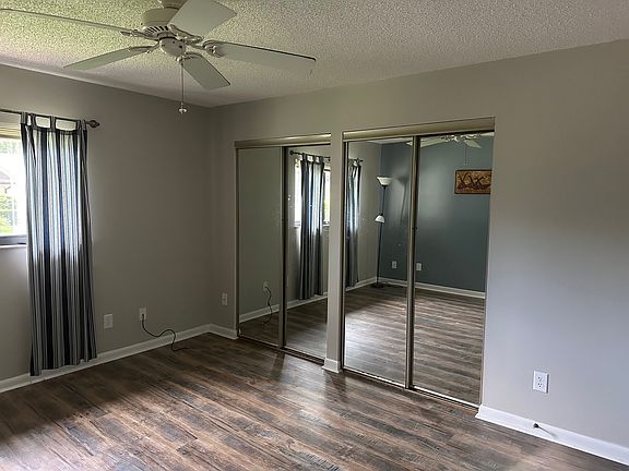 4th image of 3852 NE 19th Street Cir #0