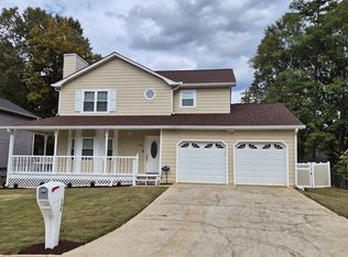 490 Julius Dr, Stone Mountain, GA 30087