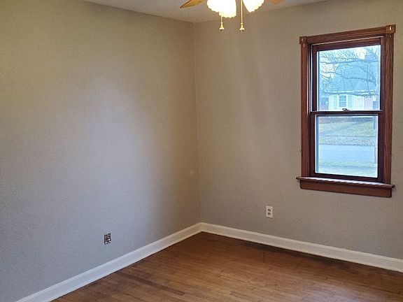 5th image of 407 Cambridge Ave