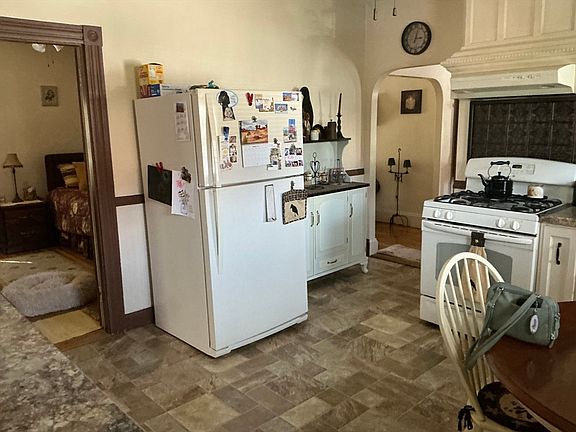 4th image of 14 Kilmer Ave