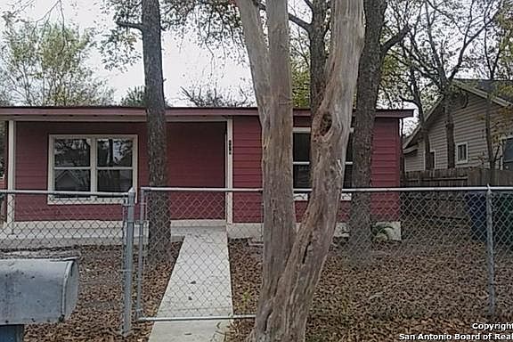 2nd image of 178 Rosebud Ln