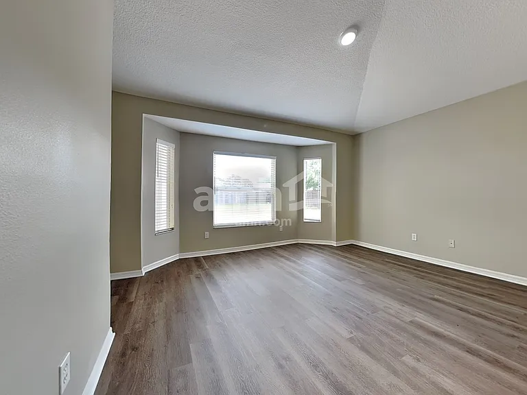 1739 Mosaic Forest Dr — Photo 11