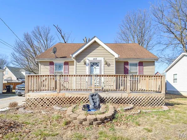 209 N 14th St, Belleville, IL 62220