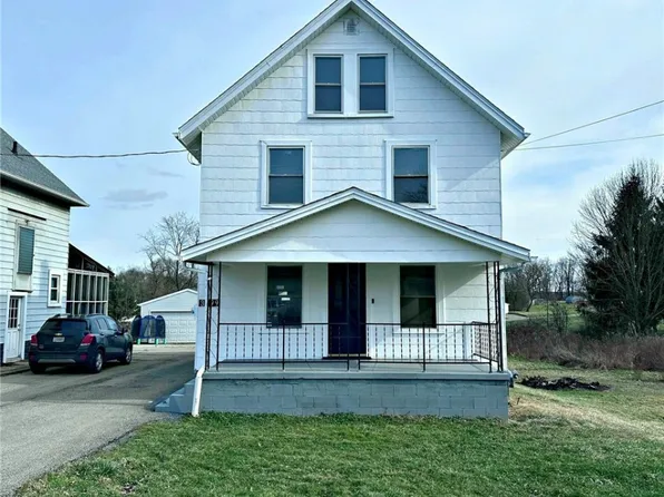 3399 Hughes Ave, Girard, OH 44420