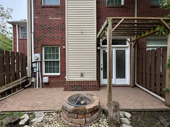 1625 Nicholasville Rd APT 404, Lexington, KY 40503