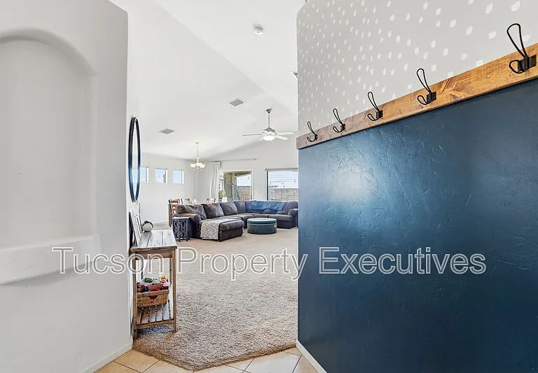 11655 W Stone Hearth St — Photo 3