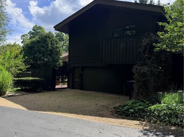 285 North Rd NE, Warren, OH 44483