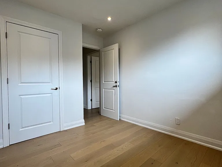 219 Beechy Dr — Photo 17