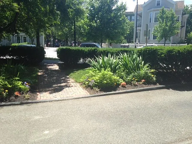 101 Western Ave #1 — Photo 4