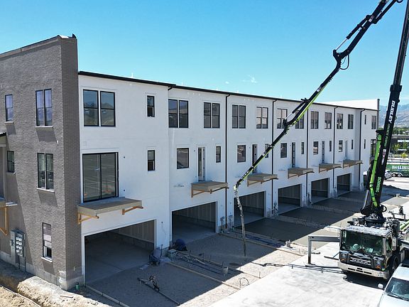 3rd image of 5400 W Center Field Dr S #103