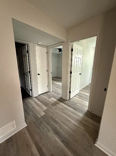 415 Grover St - 1 — Photo 4