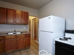 215 E 71st St APT 202, Chicago, IL 60619