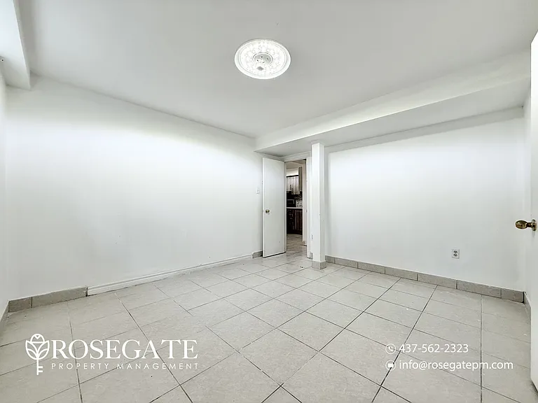 29 Orchard Park Dr #2 — Photo 9