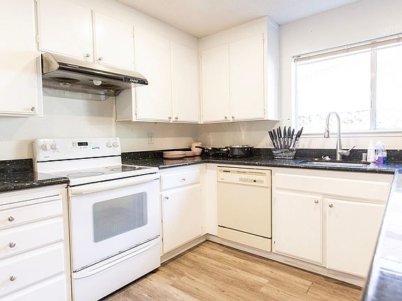 2nd image of 4372 Stone Canyon Dr
