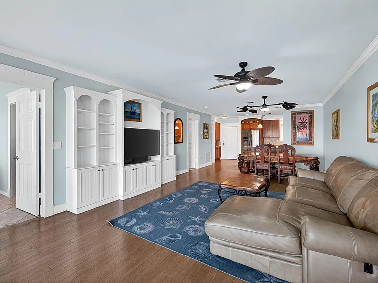 1630 Seaway Dr #304 — Photo 16