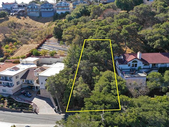 2nd image of 39 Madera Ave