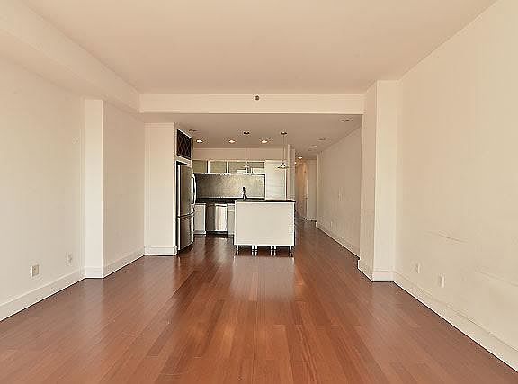 2nd image of 4427 Purves St APT 14A