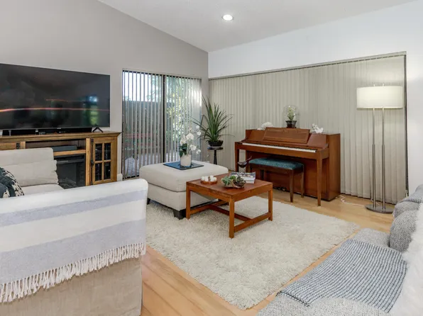 5570 Piping Rock Dr, Boynton Beach, FL 33437