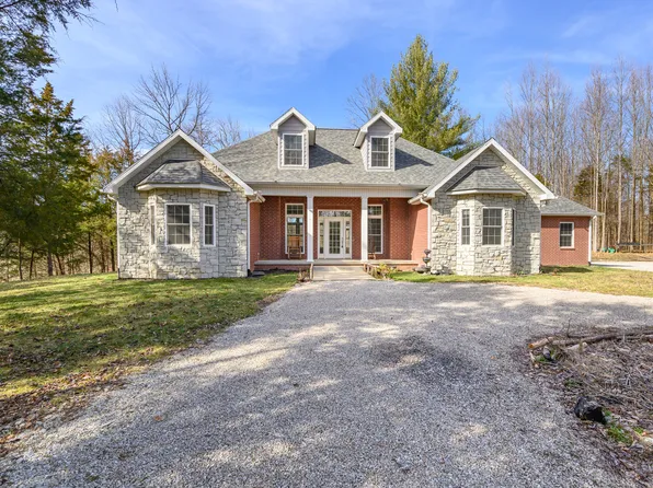 9040 W Base Rd, Seymour, IN 47274