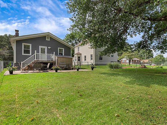 5th image of 3472 Charlack Ave