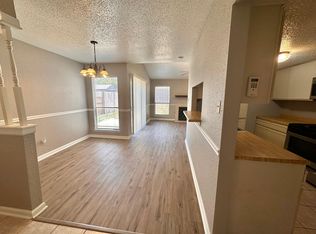 1244 Royal Crest Dr, Killeen, TX 76549