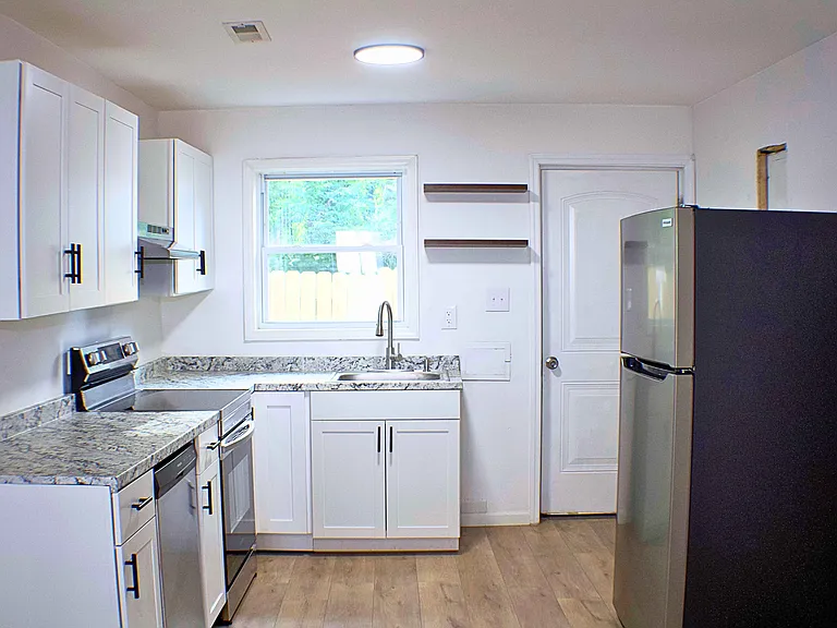 209 Friedheim Rd #209B — Photo 7
