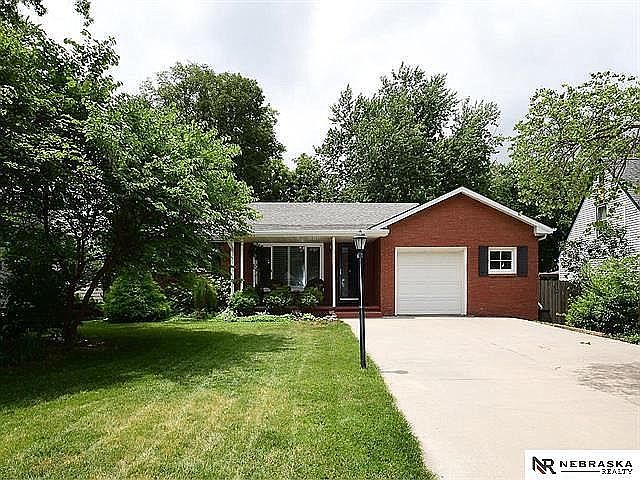 1st image of 2753 S 35th St